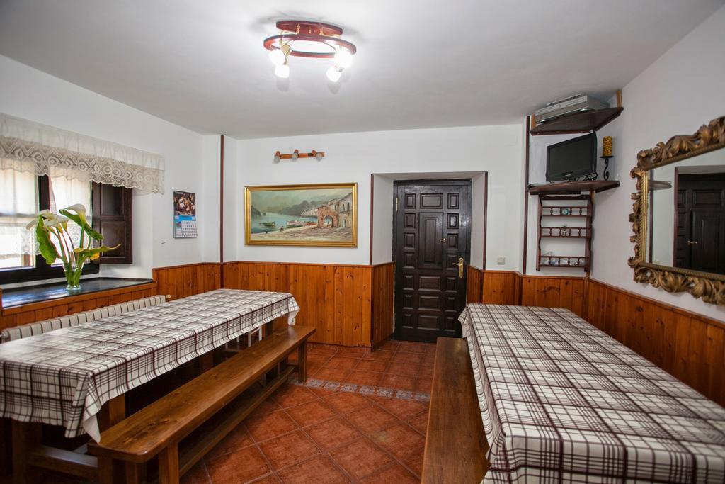 Nuestra Senora Del Carmen Hotel San Sebastian de Garabandal Exterior photo