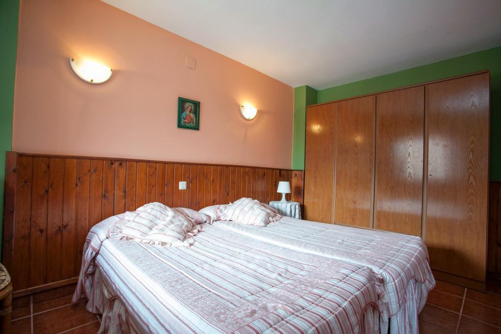 Nuestra Senora Del Carmen Hotel San Sebastian de Garabandal Room photo