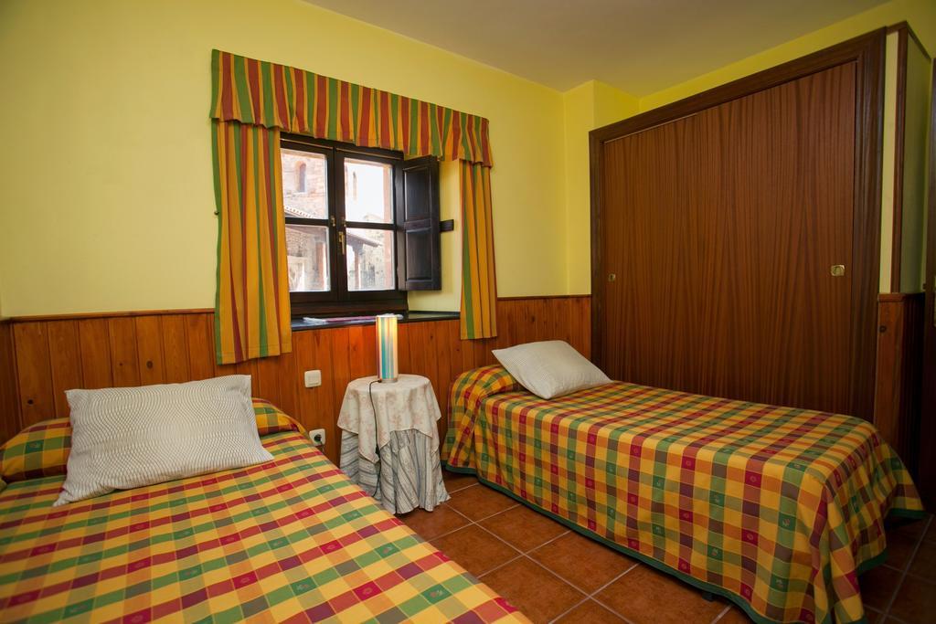 Nuestra Senora Del Carmen Hotel San Sebastian de Garabandal Room photo